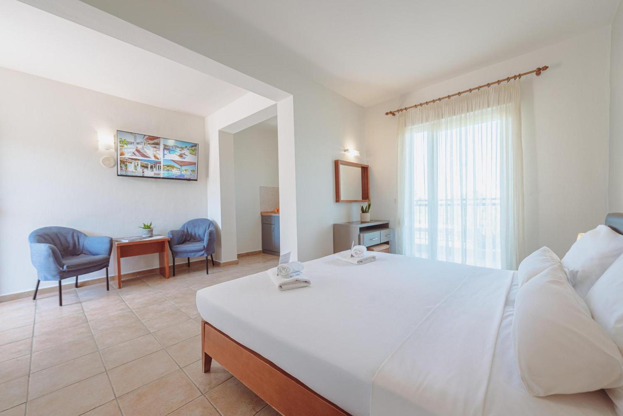 Ampelia Hotel Kassandra Hanioti Eksteriør billede